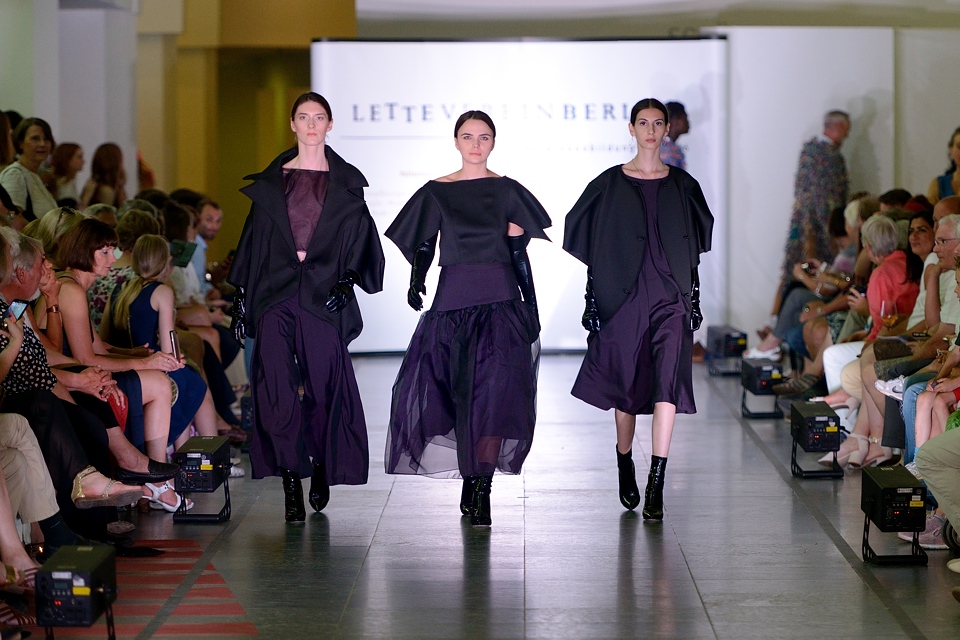 Kollektion B_UTTERFLY CA_UGHT von Jeannine Aschekowsky